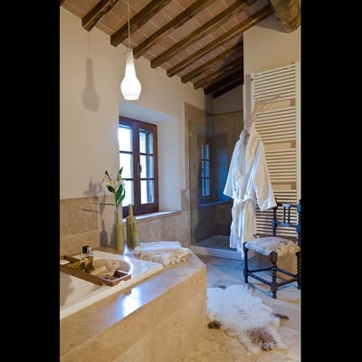 Pipistrelli | Luxury villa and pool in private woods near Siena