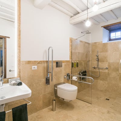 Podere Castello | Accessible Chianti Villa for 14 with Infinity Pool
