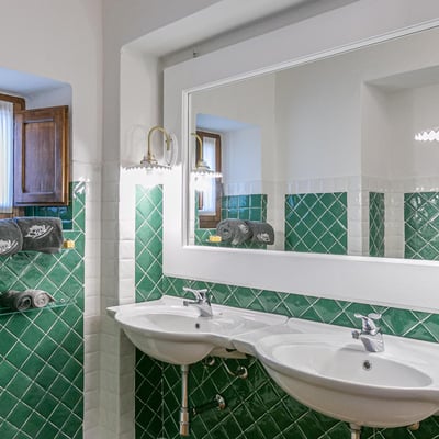 Podere Castello | Accessible Chianti Villa for 14 with Infinity Pool