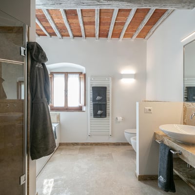 Podere Castello | Accessible Chianti Villa for 14 with Infinity Pool