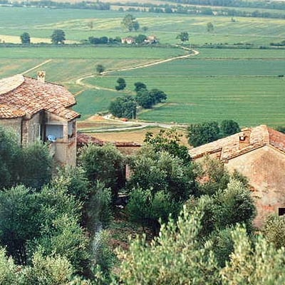 Ropoli Sopra | A Tuscan farmhouse with loggia close to Siena