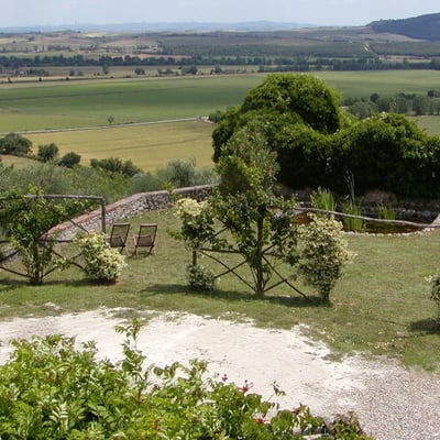 Ropoli Sopra | A Tuscan farmhouse with loggia close to Siena