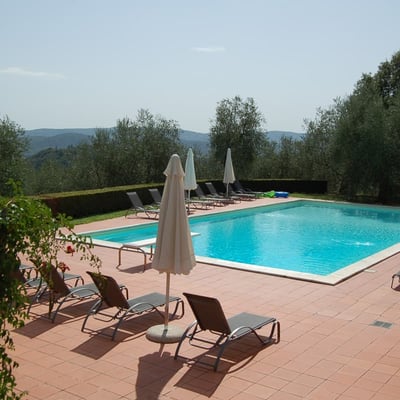 Ropoli Sotto | A Tuscan farmhouse set in an olive grove
