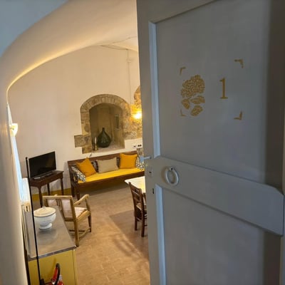 Stigliano: Tower One | Apartment for two in a Siena medieval watchtower