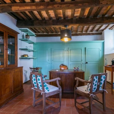 Stigliano: Tower Three | Apartment in a medieval Sienese tower