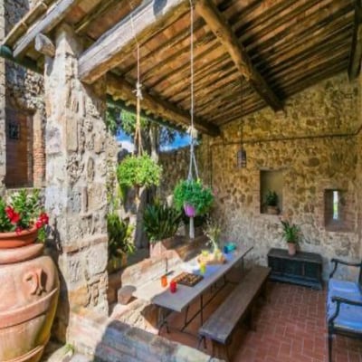 Stigliano: Tower Three | Apartment in a medieval Sienese tower