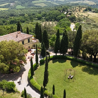 Villa Bianca | Elegant villa for 26 in the Val d'Orcia