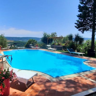 Villa Bianca | Elegant villa for 26 in the Val d'Orcia