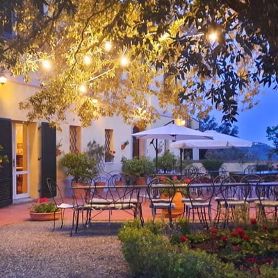 Villa Bianca | Elegant villa for 26 in the Val d'Orcia