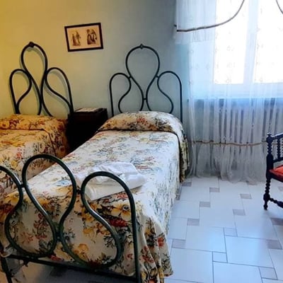 Villa Bianca | Elegant villa for 26 in the Val d'Orcia