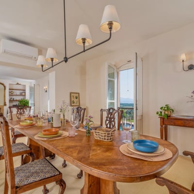 Villa Castelmuzio | Village Villa for 18 near Pienza with pool and AC.