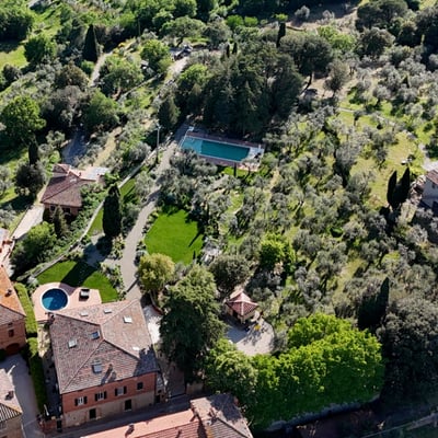 Villa Castelmuzio | Village Villa for 18 near Pienza with pool and AC.