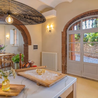 Villa Castelmuzio | Village Villa for 18 near Pienza with pool and AC.