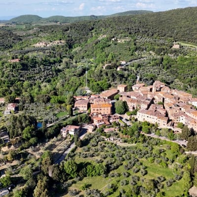 Villa Castelmuzio | Village Villa for 18 near Pienza with pool and AC.