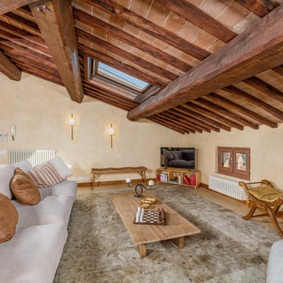 Villa Castelmuzio | Village Villa for 18 near Pienza with pool and AC.