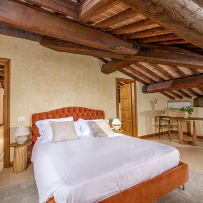 Villa Castelmuzio | Village Villa for 18 near Pienza with pool and AC.