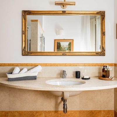 Villa Lucia | Historic Italian Villa near Monteriggioni for 14 guests