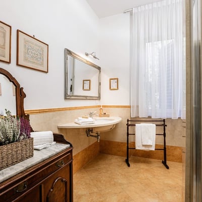 Villa Lucia | Historic Italian Villa near Monteriggioni for 14 guests
