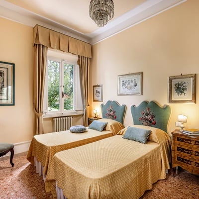 Villa Lucia | Historic Italian Villa near Monteriggioni for 14 guests