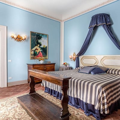Antica | A 17th century villa for 12 close to Lucca