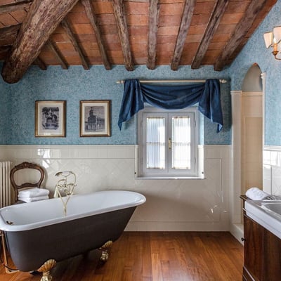 Antica | A 17th century villa for 12 close to Lucca