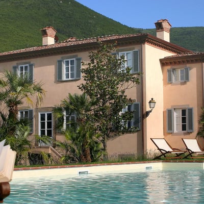 Antica | A 17th century villa for 12 close to Lucca
