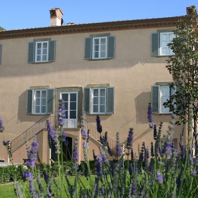Antica | A 17th century villa for 12 close to Lucca