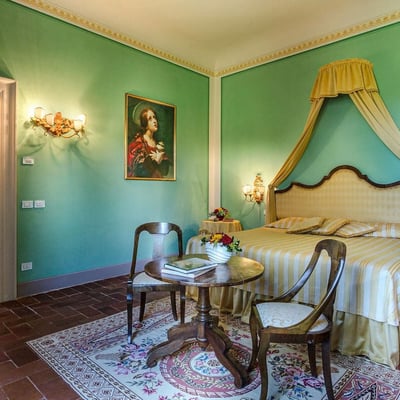 Antica | A 17th century villa for 12 close to Lucca