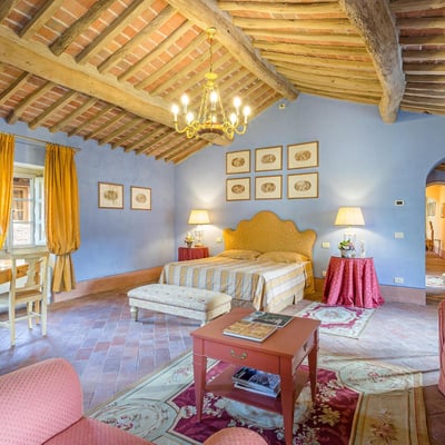 Villa Cosimo | Magnificent Historic Tuscan villa for 24