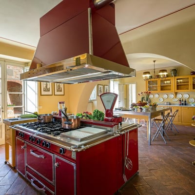 Villa Cosimo | Magnificent Historic Tuscan villa for 24
