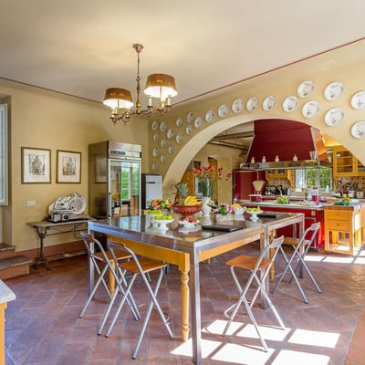 Villa Cosimo | Magnificent Historic Tuscan villa for 24