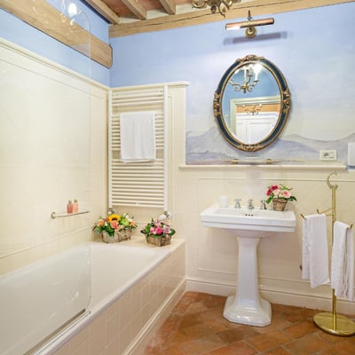Villa Cosimo | Magnificent Historic Tuscan villa for 24