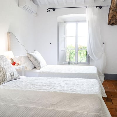Orologio | Tuscan villa near Lucca and the Italian Riviera