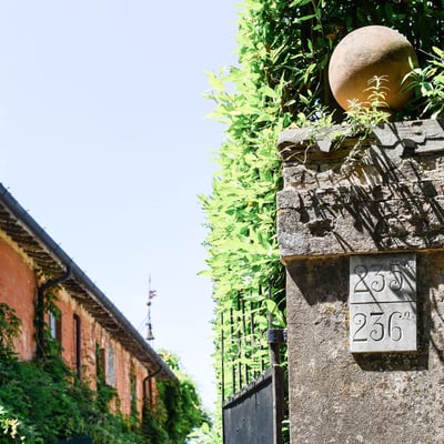 Orologio | Tuscan villa near Lucca and the Italian Riviera
