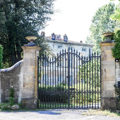 Orologio | Tuscan villa near Lucca and the Italian Riviera