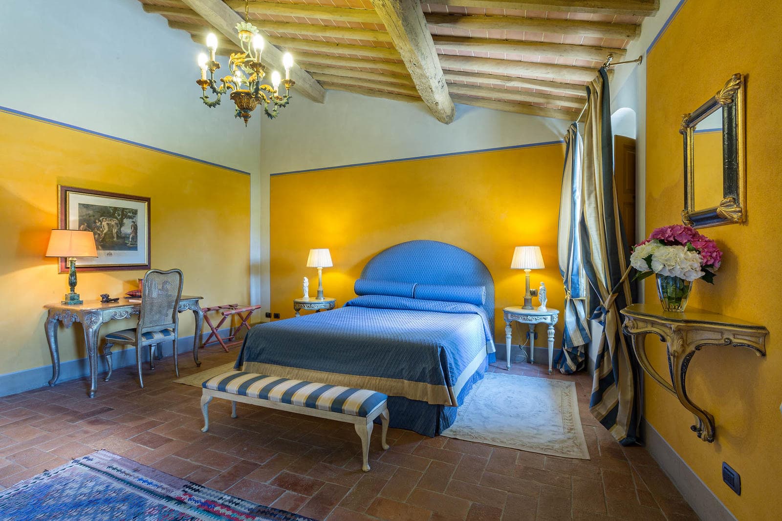 Salviati | A luxury villa with a private lake close to Lucca