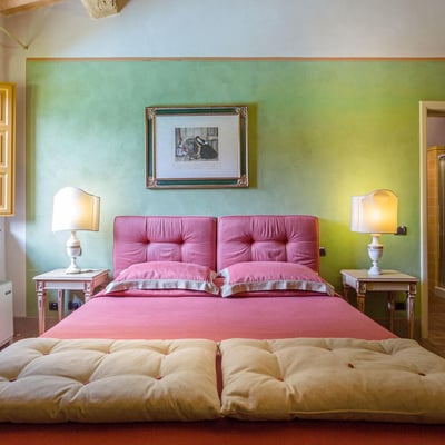 Salviati | A luxury villa with a private lake close to Lucca