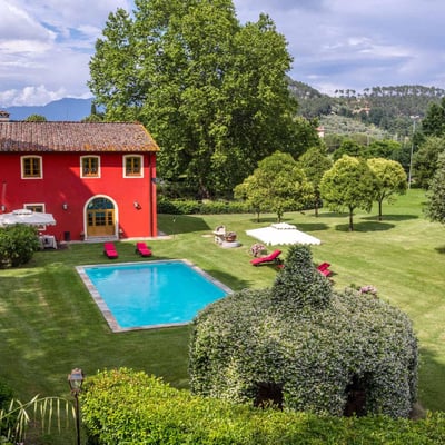 Salviati | A luxury villa with a private lake close to Lucca