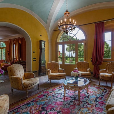 Salviati | A luxury villa with a private lake close to Lucca