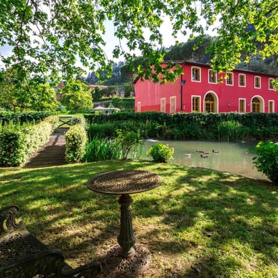 Salviati | A luxury villa with a private lake close to Lucca