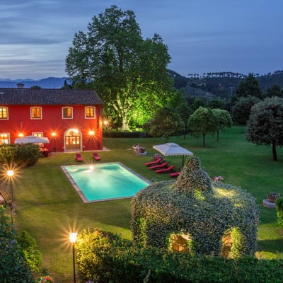 Salviati | A luxury villa with a private lake close to Lucca