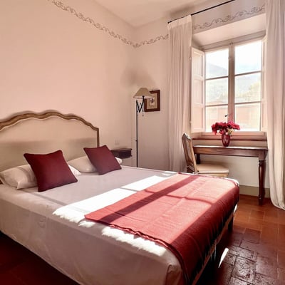 Villa Marlena | Luxury Lucca Villa with Indoor and Outdoor Pool