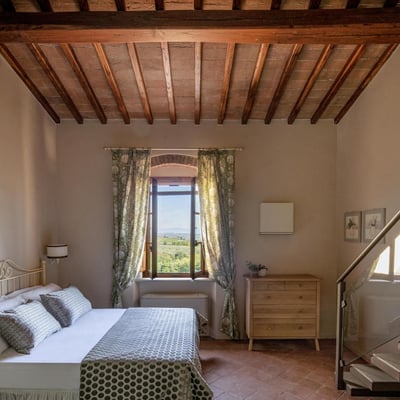 Bonazza | Chianti Villa for 20 with 650m² Wellness Center and Vineyard Views