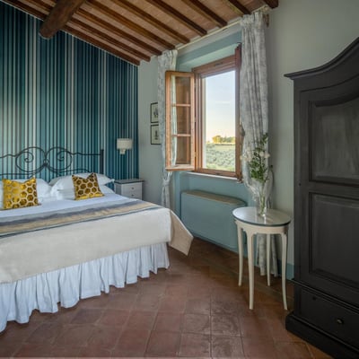 Bonazza | Chianti Villa for 20 with 650m² Wellness Center and Vineyard Views