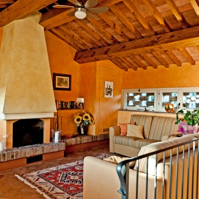 Colle di Sotto | A hilltop retreat near Florence