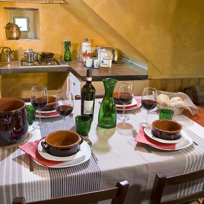 La Ronda | Tuscan apartment on a wine estate near Florence