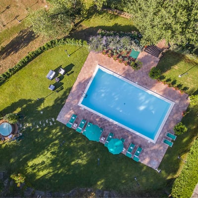 Francesca | Luxury Tuscan villa with pool & hot-tub