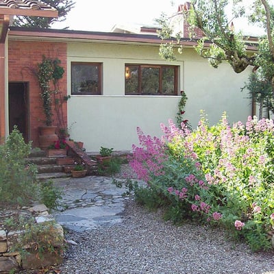 Modernista | Villa for 7 with pool close to a Tuscan village