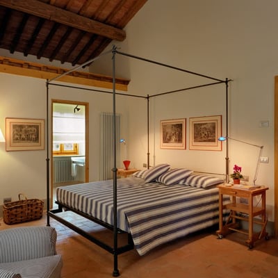 Portico: Villa for 8 with Pool and A/C in Tuscany