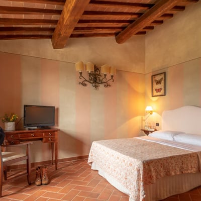 La Selva | Bucine Villa for 20 with sauna and panoramic pool